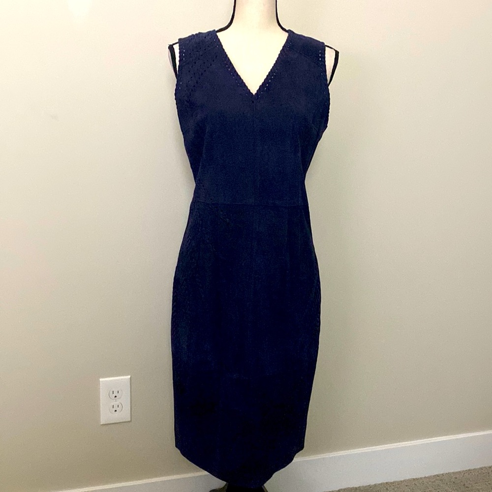 Elie Tahari Woven Detail V Neck Suede Sheath Dress (8) Navy